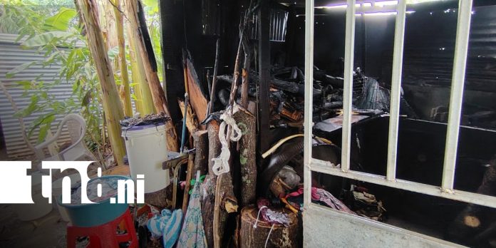 1 Foto: Incendio deja daños en vivienda de Juigalpa/TN8