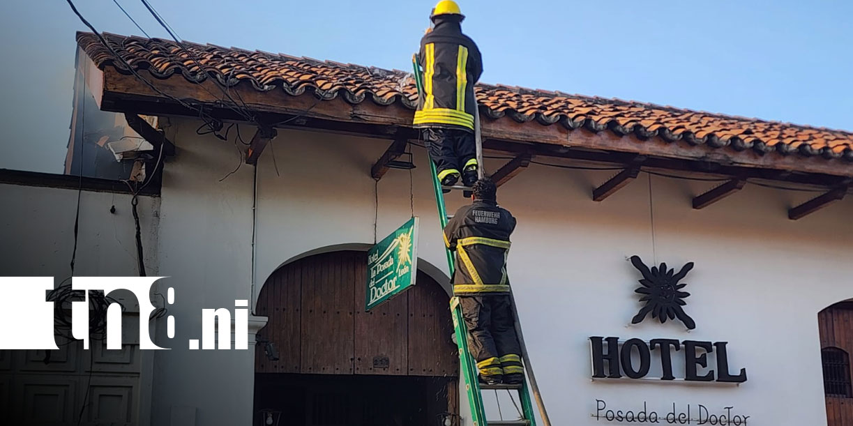 Foto: Voraz incendio destruye tres viviendas y daña otras dos en la ciudad de León/TN8