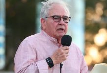 Foto: Gustavo Porras informa a diplomáticos sobre proceso de reforma constitucional/Cortesía