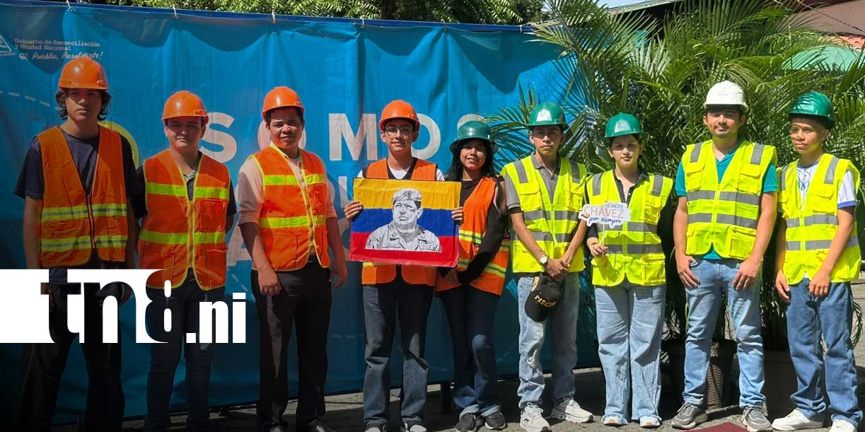 Foto: Juventud nicaragüense honra el legado del comandante Hugo Chávez / TN8