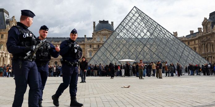Foto: Francia blinda sus museos/Cortesía