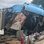 Foto:Cabezal sin frenos desata el caos y arrasa negocios en la Carretera Sur/TN8