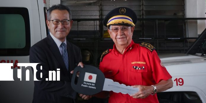 Foto: Japón entrega ambulancia a Bomberos de Nicaragua/TN8