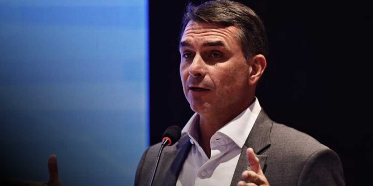 Foto: Fiscalía avala interrogar a Flávio Bolsonaro/Cortesía