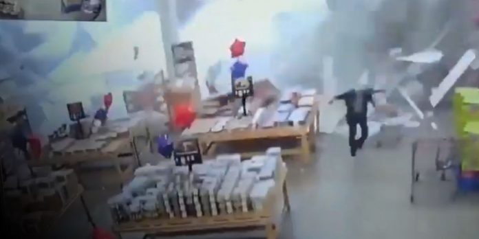 1 Foto: Colapsa techo de supermercado en Nueva Jersey/Cortesía