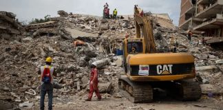 Foto: Sismo en La Guaira: continúan rescates y apoyo voluntario/Cortesìa