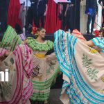 Foto: Familias y artistas protagonizan carnaval del Julio Victorioso en Granada/TN8