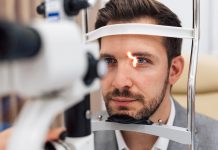 Creía que tenía un quiste en el ojo, pero médicos descubrieron un parásito nunca antes registrado Foto: Parásito en el ojo sorprende a médicos en EE. UU./Cortesìa