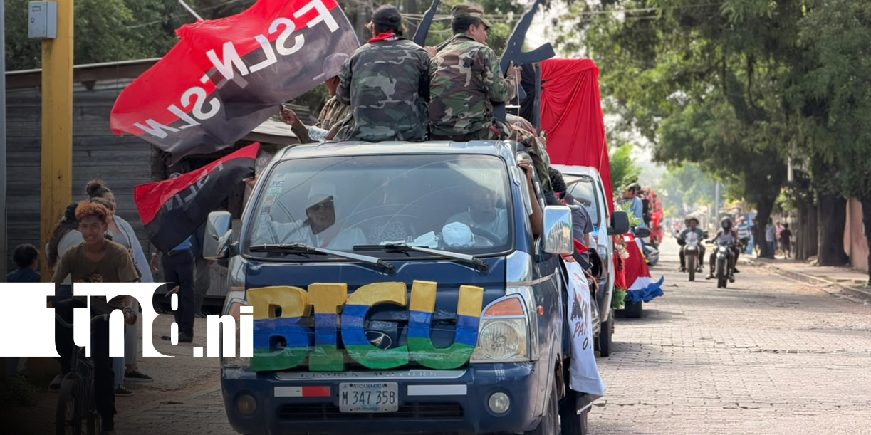 Foto: Bilwi celebra el Día de la Alegría con desfile de carrozas y coronación de la Muchacha 47/19/TN8