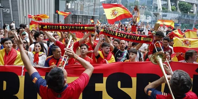 1 Foto: España enciende la pasión antes de la final mundial/Cortesía