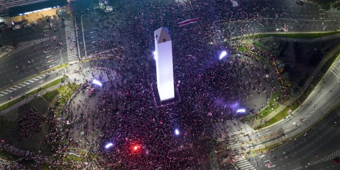 Foto: Disturbios en Buenos Aires tras derrota de Argentina/Cortesía Foto: Disturbios en Buenos Aires tras derrota de Argentina/Cortesía