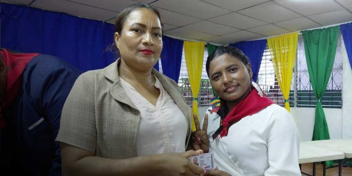 Foto:Más de 30 mil estudiantes universitarios reciben carnet de militante en Nicaragua/Cortesía Foto:Más de 30 mil estudiantes universitarios reciben carnet de militante en Nicaragua/Cortesía