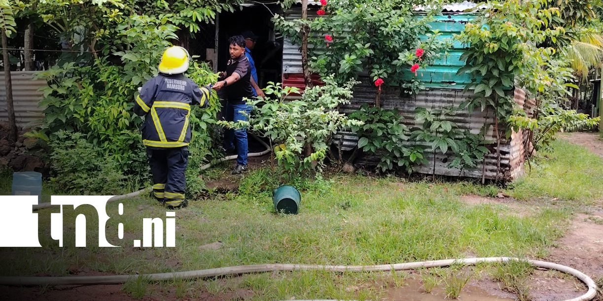 Foto: Incendio deja daños en vivienda de Juigalpa/TN8