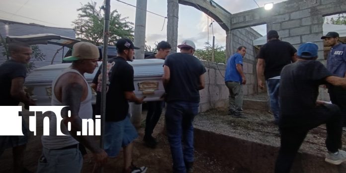 Foto: Familia despide a joven fallecido en accidente/TN8 Foto: Familia despide a joven fallecido en accidente/TN8