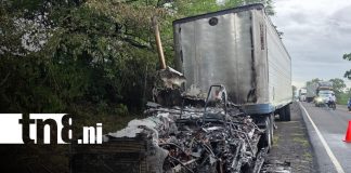 Foto: Cabezal cargado con harina de coco se incendia en carretera Malpasillo - León/TN8