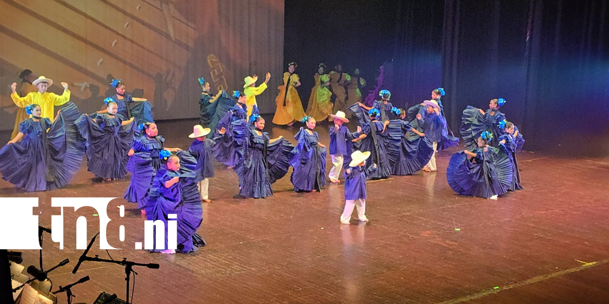 Foto: Danza, marimba y folclore protagonizan el 9.º aniversario de la Agrupación Folclórica WSK/TN8