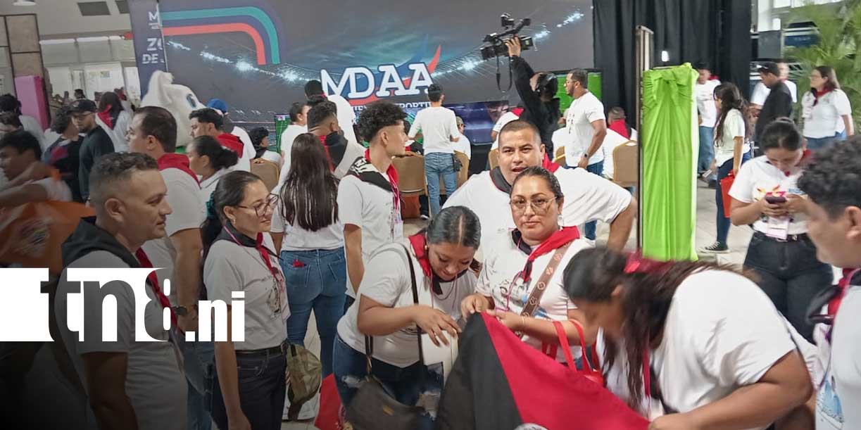 Foto: Jóvenes honran legado de Julio Buitrago en Managua/TN8