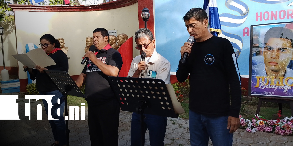 Foto: Nandaime rinde homenaje al comandante Julio Buitrago/TN8