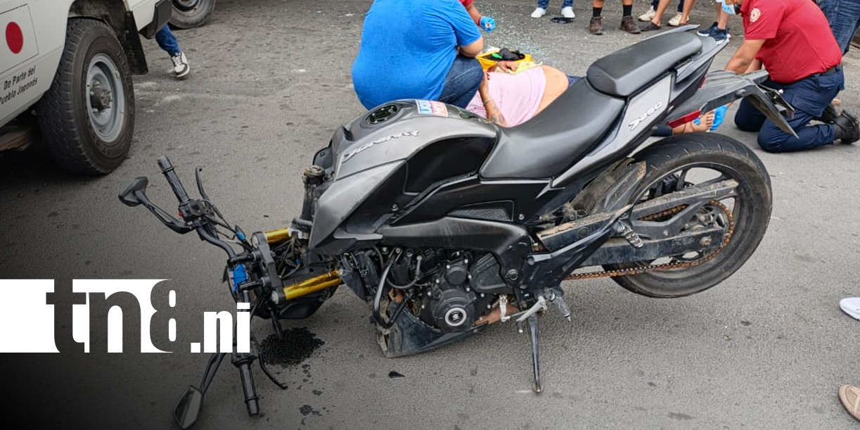 Foto: Irrespeto a señal de alto deja motociclista gravemente lesionado en Managua/TN8