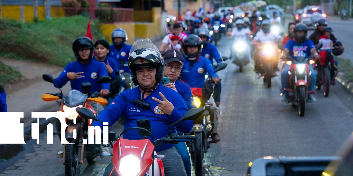 Foto: Caponeros, comerciantes y familias llenan Managua de color y alegría/TN8