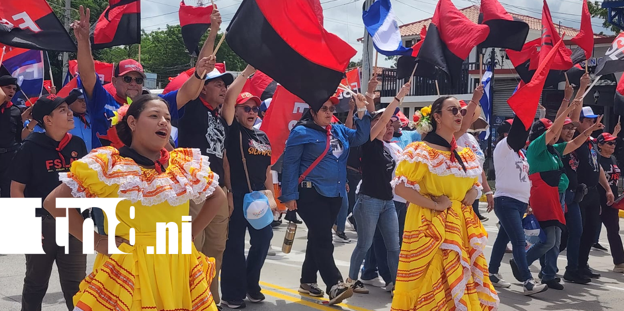 Foto: Revolución: León celebra el 47 aniversario con caminata/TN8