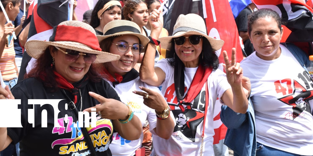 Foto: Revolución: caminatas llenan de alegría Granada en el 47/19/TN8
