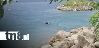 Foto: Joven de 20 años muere ahogado al intentar llegar nadando a La Islita, en Laguna de Apoyo/TN8