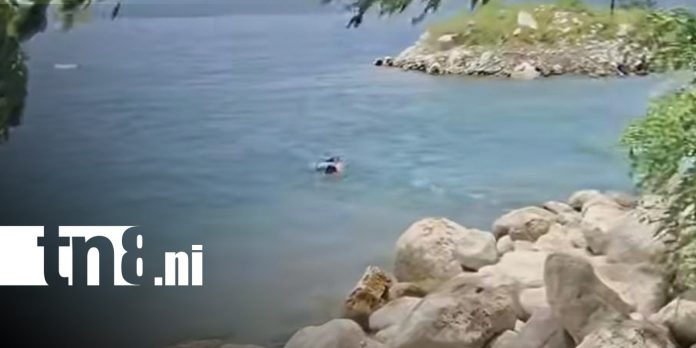 Foto: Joven de 20 años muere ahogado al intentar llegar nadando a La Islita, en Laguna de Apoyo/TN8 Foto: Joven de 20 años muere ahogado al intentar llegar nadando a La Islita, en Laguna de Apoyo/TN8