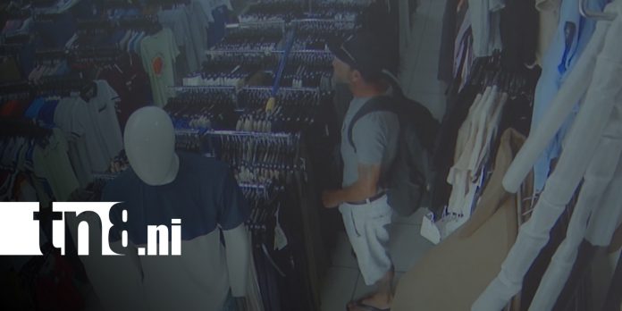 Foto: Detienen a hombre por intentar hurtar una cartera en tienda de Estelí/TN8 Foto: Detienen a hombre por intentar hurtar una cartera en tienda de Estelí/TN8