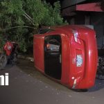 Fatiga al volante habría provocado vuelco de vehículo en el bulevar Pancasán de Estelí Foto: Conductor habría vencido por el sueño y terminó volcando su vehículo en Estelí/TN8