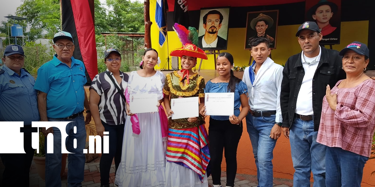 Foto: Nandaime celebra el Día del Estudiante con acto cultural/TN8