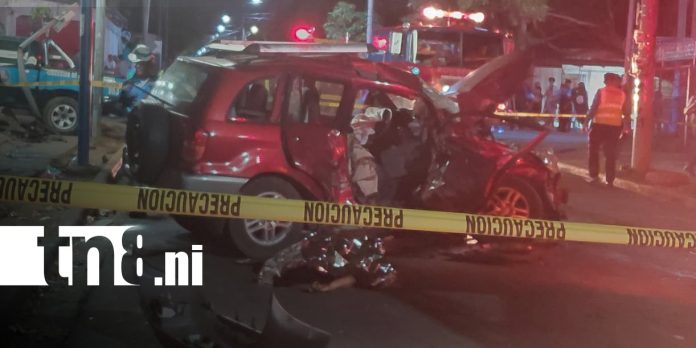 2 Foto: Fatal choque deja dos fallecidos en el barrio San Judas, Managua/TN8