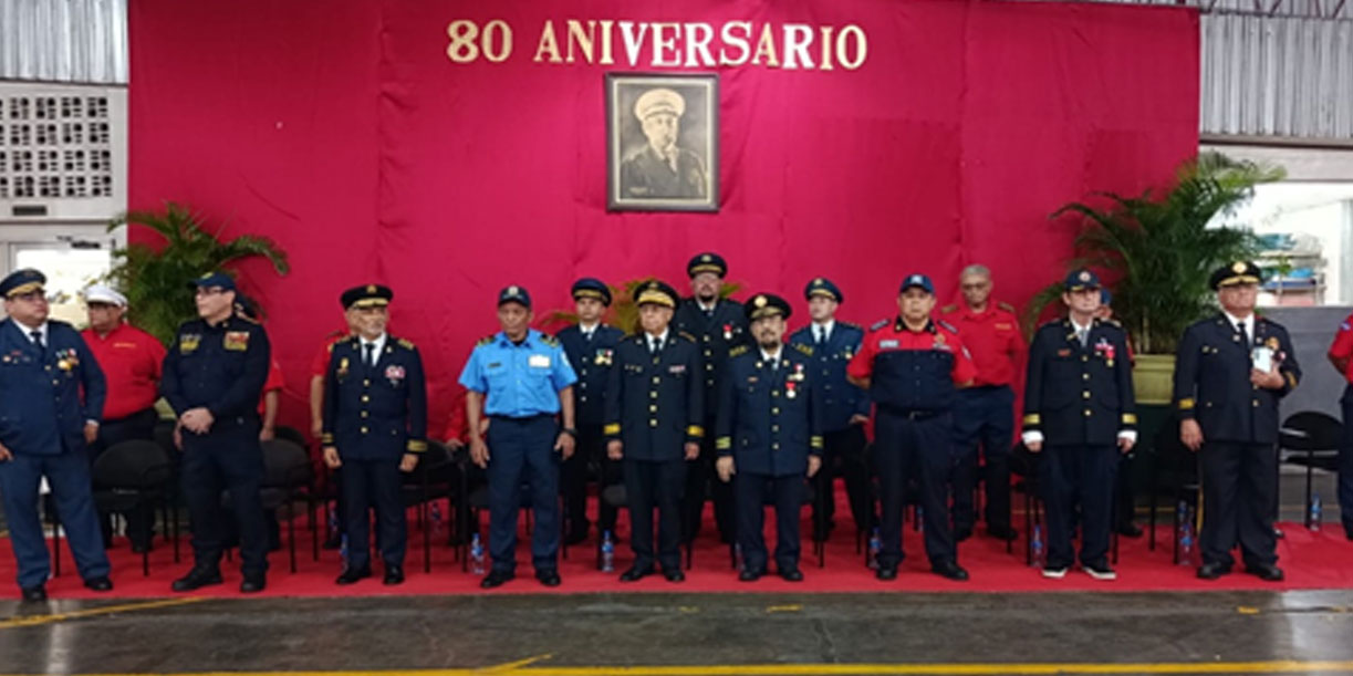 Bomberos de Managua celebran 80 años de servicio con desfile conmemorativo