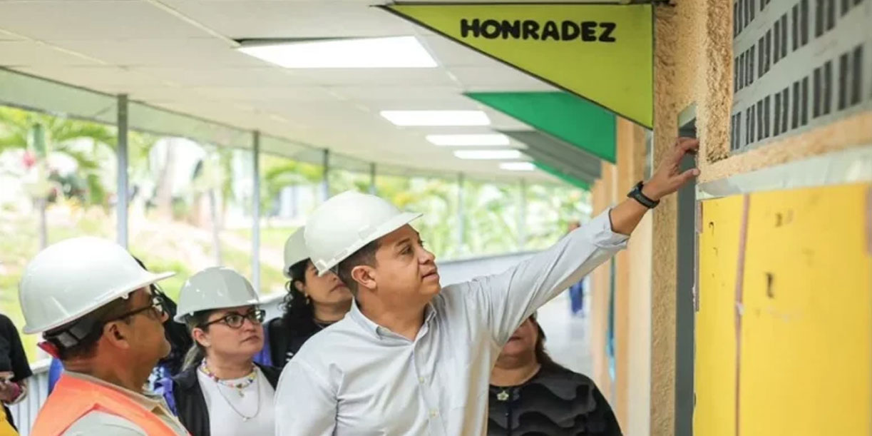 Foto: Venezuela revisa 428 escuelas tras sismos/Cortesía
