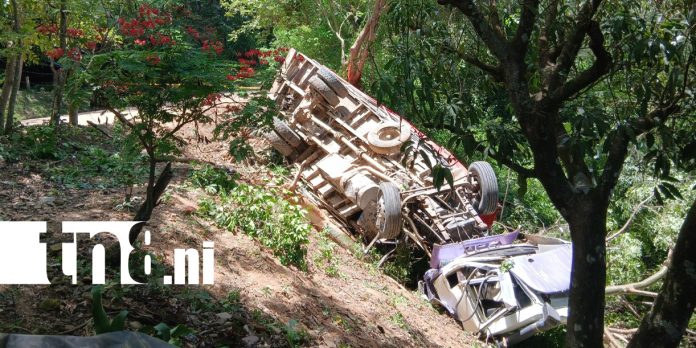 Foto: Accidente en San Ramón deja un conductor fallecido/TN8 Foto: Accidente en San Ramón deja un conductor fallecido/TN8
