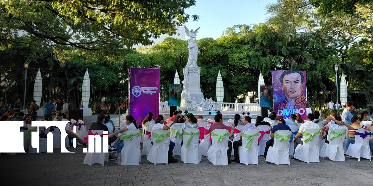 Foto: Azul de Rubén Darío cumple 138 años de publicación/TN8