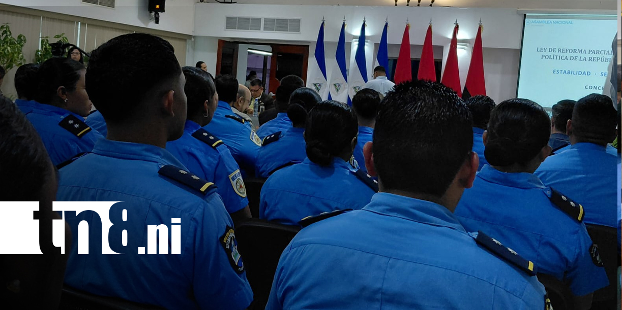 FOTO: MINT respalda reforma parcial a la Constitución durante encuentro con la Asamblea Nacional/TN8