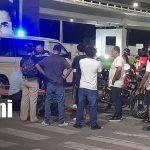 Accidente entre motociclistas deja dos lesionados en carretera Norte de Managua Foto: Choque entre motociclistas en Managua deja dos jóvenes lesionados/TN8