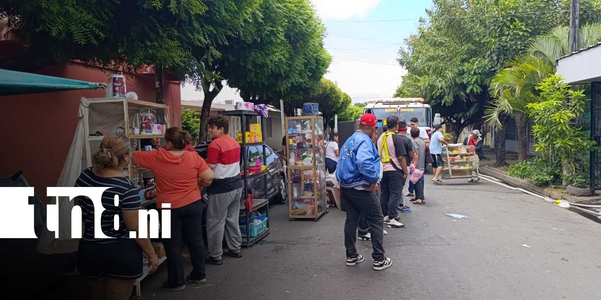 Foto: Bomberos controlan incendio en residencial Las Mercedes y evitan tragedia mayor / TN8