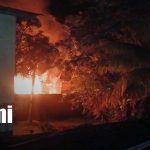 Foto: Mujer y su pequeña hija logran escapar de voraz incendio en Bluefields/TN8