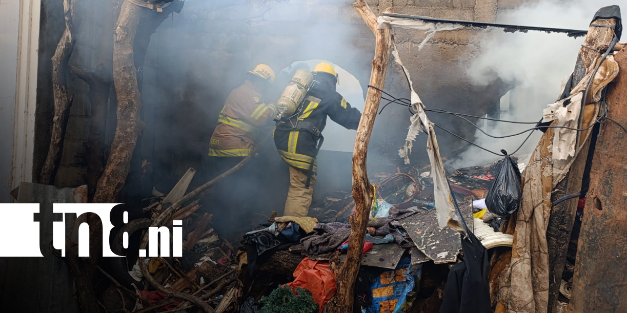 Foto: Incendio consume vivienda en barrio 30 de Mayo/TN8