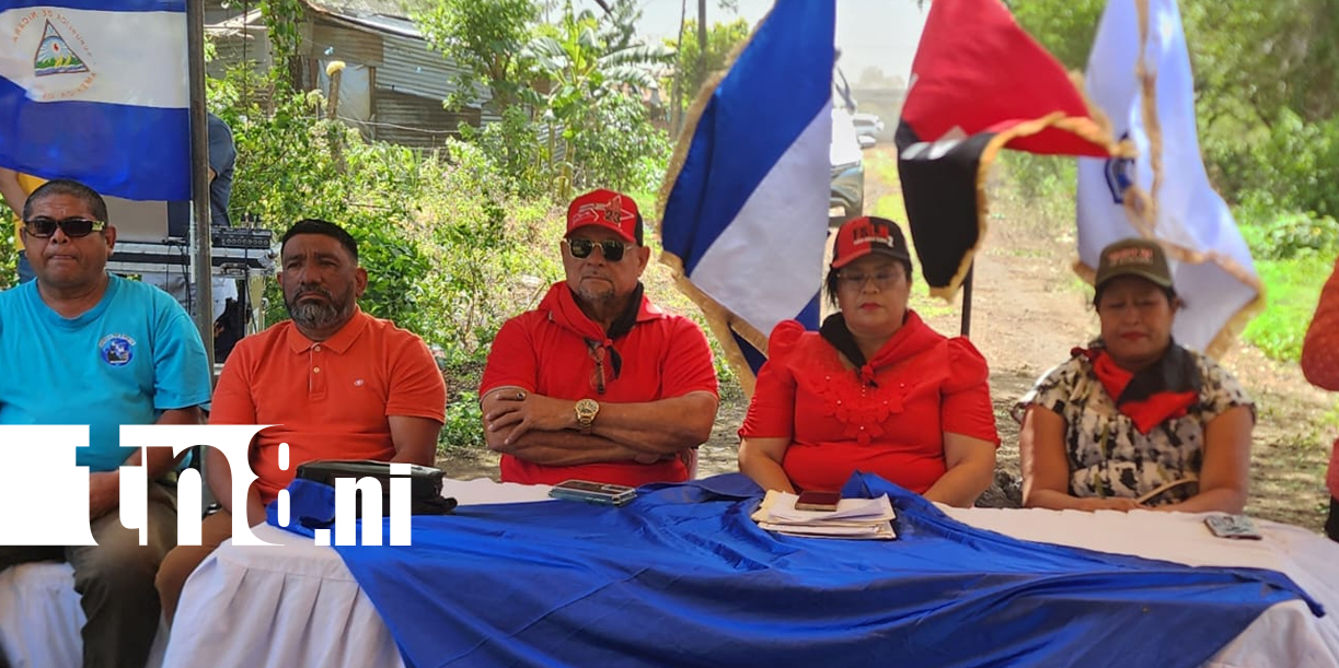 Foto: Diez familias de León celebran el Día de la Alegría con viviendas propia/TN8