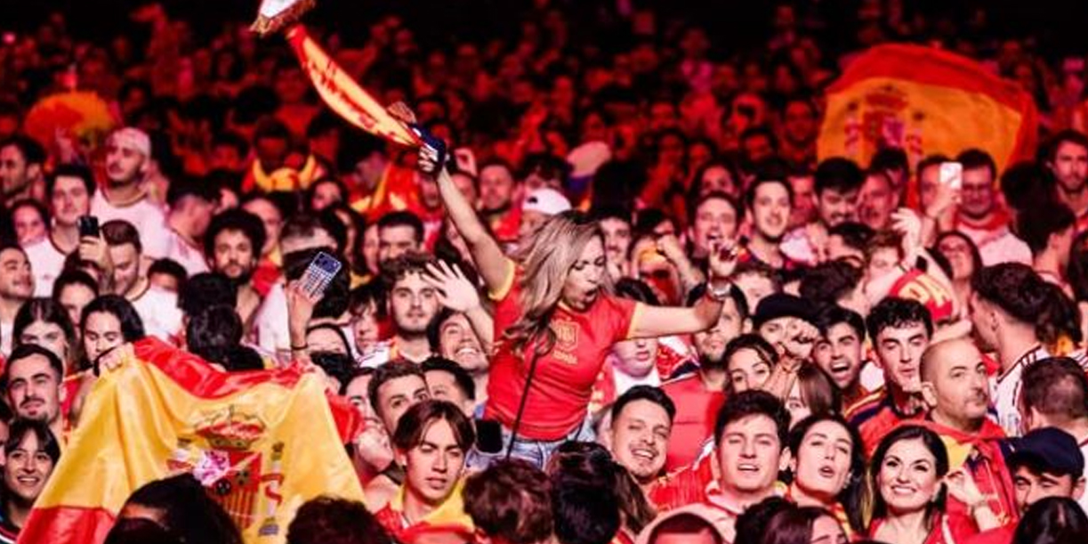 Foto: Accidentes y disturbios marcaron la noche del campeonato en España/Cortesía