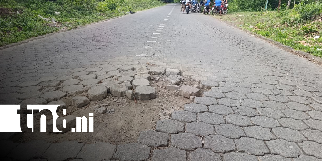 Foto: Accidente deja motociclista lesionada en Cuajachillo 2/TN8