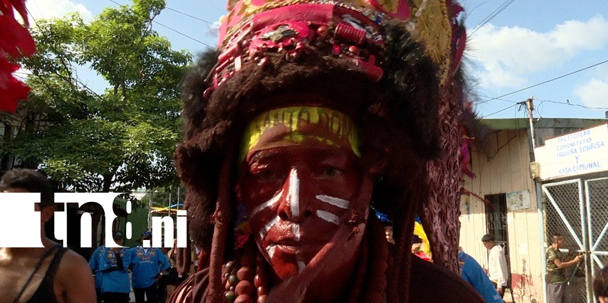 Foto: Tradicionalistas de Santo Domingo que mantienen viva la fe/TN8