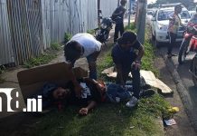 Foto: Hombre sufre convulsiones en plena vía pública en Managua/TN8