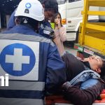 Una joven motociclista resulta gravemente lesionada tras caer en un bache en Cuajachillo 2 Foto: Accidente deja motociclista lesionada en Cuajachillo 2/TN8