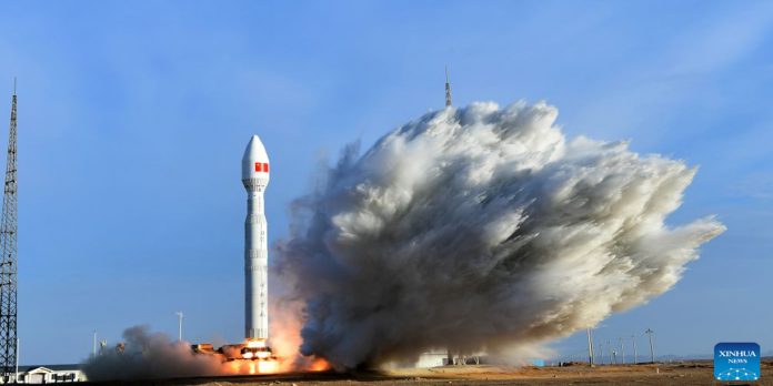 Foto: China lanza cinco satélites al espacio/Cortesía