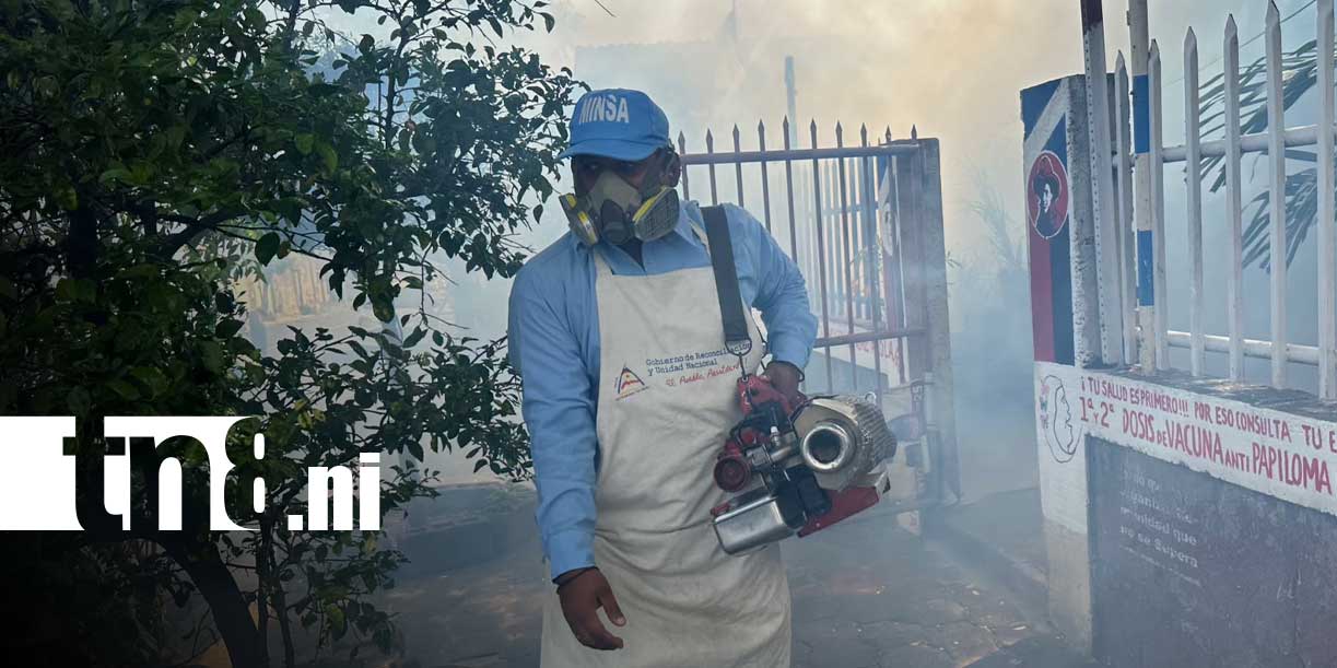 Foto: MINSA combate el dengue en barrio Ariel Darce/TN8
