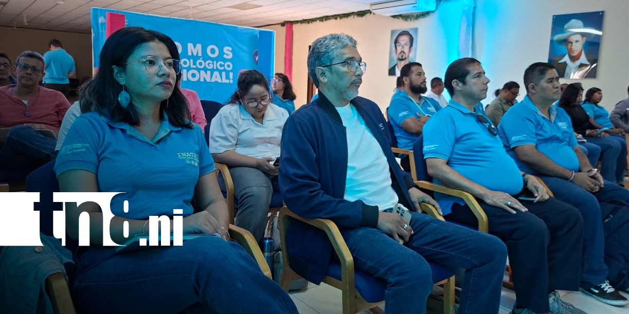 Foto: Docentes técnicos refuerzan su preparación para el segundo semestre en Granada/TN8